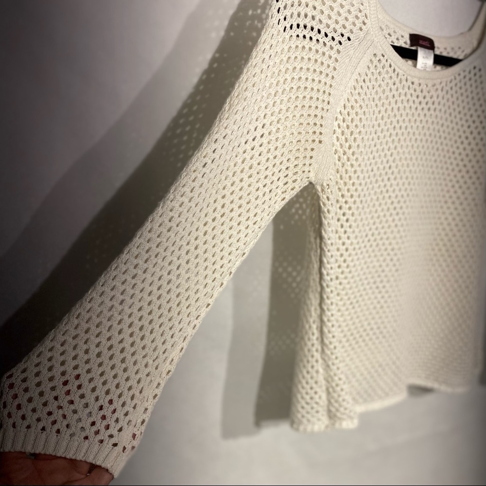 Mark. Off White Sweater Raglan Sleeve with Round Neck - Picture 3 of 6